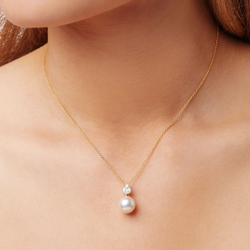 Yoko London South Sea Cultured Pearl Pendant Necklace 1/4 ct tw Diamonds 18K Yellow Gold 18"