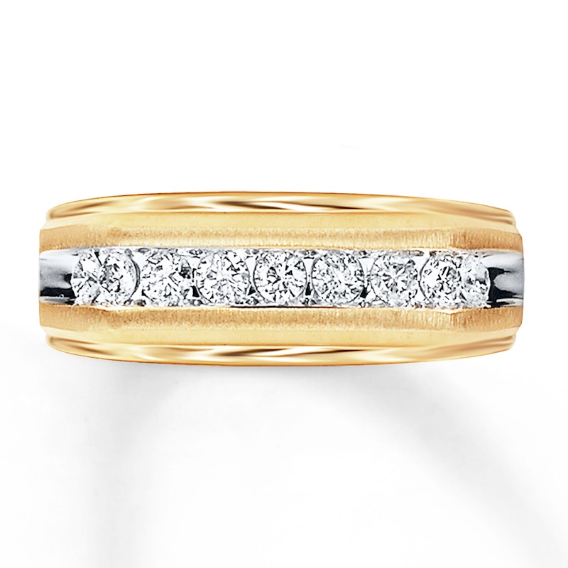 Main Image 1 of Men's Diamond Band 1/2 ct tw Round-cut 10K Yellow Gold
