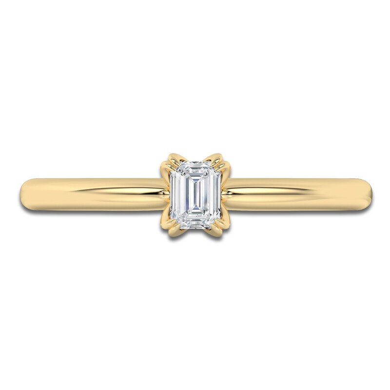 Main Image 3 of Certified Emerald-Cut Diamond Solitaire Engagement Ring 1/4 ct tw 18K Yellow Gold (SI2/G)