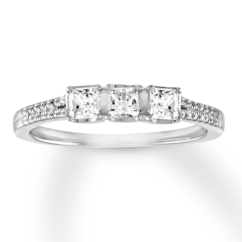 Main Image 1 of Diamond Ring 1/2 ct tw Princess-cut/Round 14K White Gold