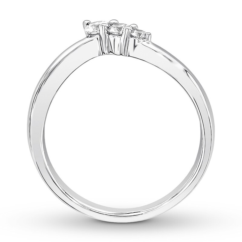 Main Image 2 of Diamond Contour Ring 1/4 carat tw Round-cut 14K White Gold