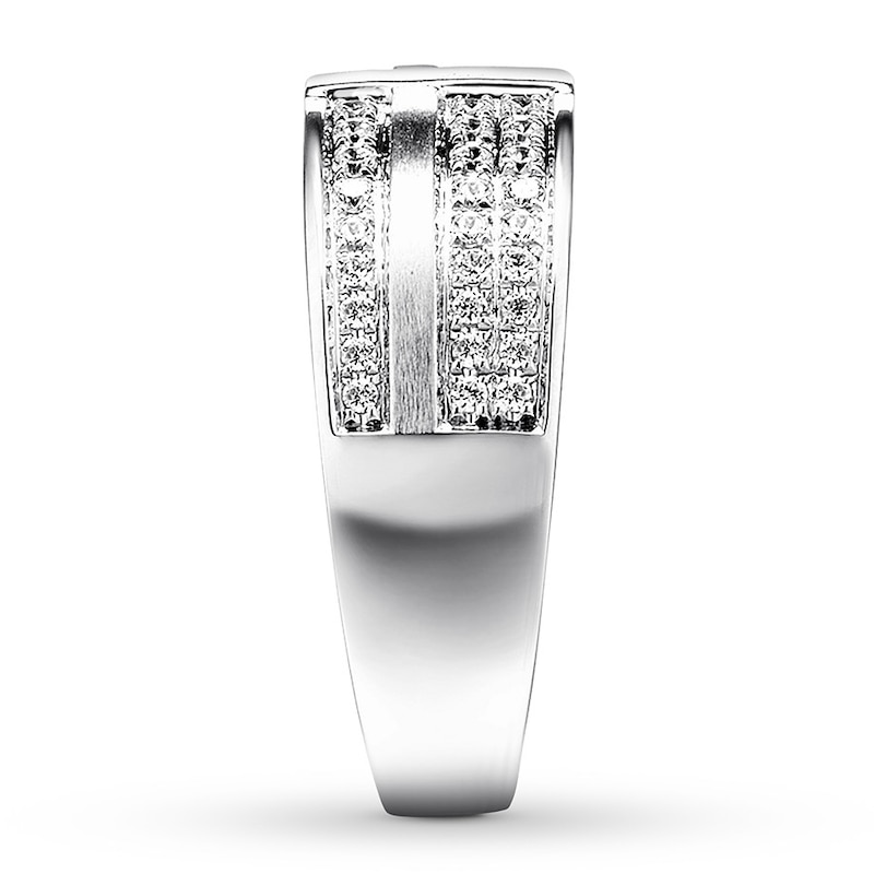 Main Image 3 of Men's Diamond Ring 1/2 carat tw Round 10K White Gold