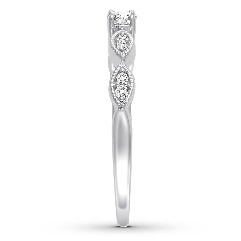 Diamond Promise Ring 1/6 carat tw Round 10K White Gold