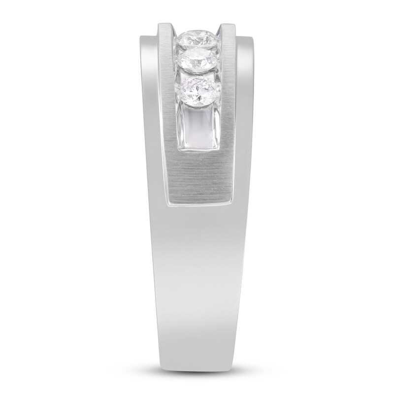Main Image 2 of Men's 5-Stone Wedding Band 1/2 ct tw Round 10K White Gold