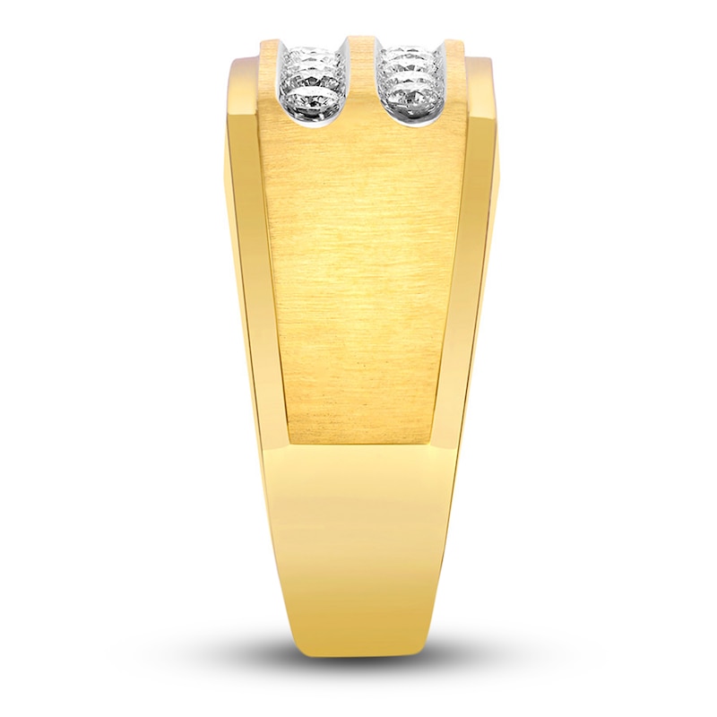 Main Image 3 of Men's Diamond Wedding Band 1/2 ct tw Round 14K Yellow Gold