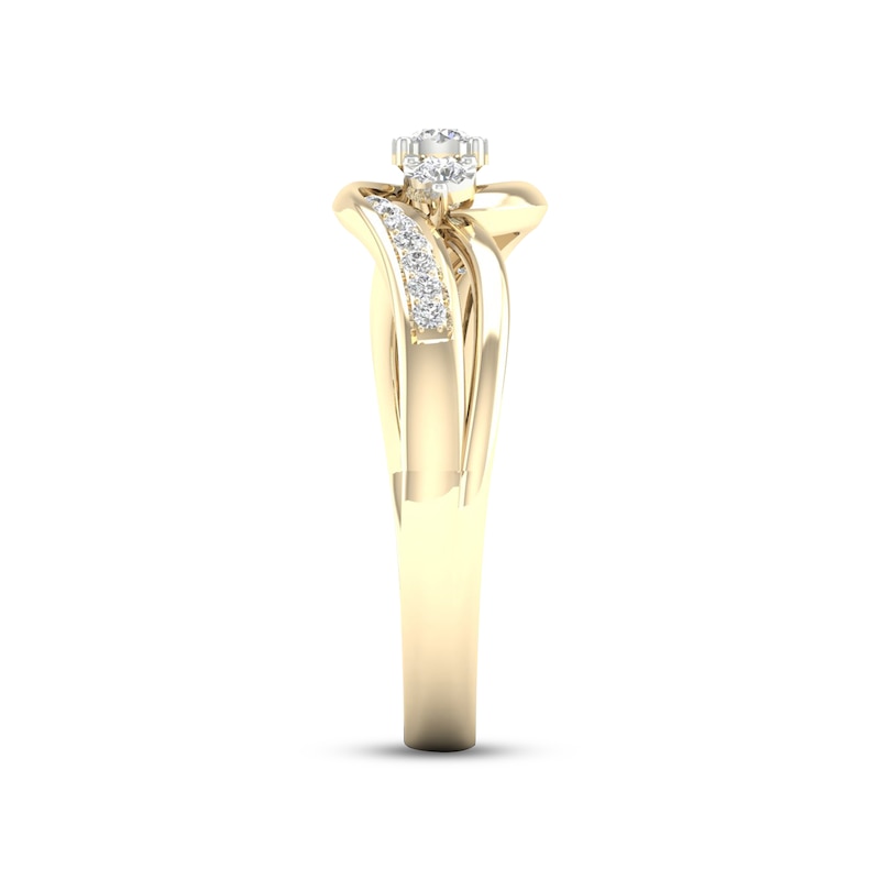 Main Image 3 of Diamond 3-Stone Ring 1/5 ct tw Round 10K Yellow Gold