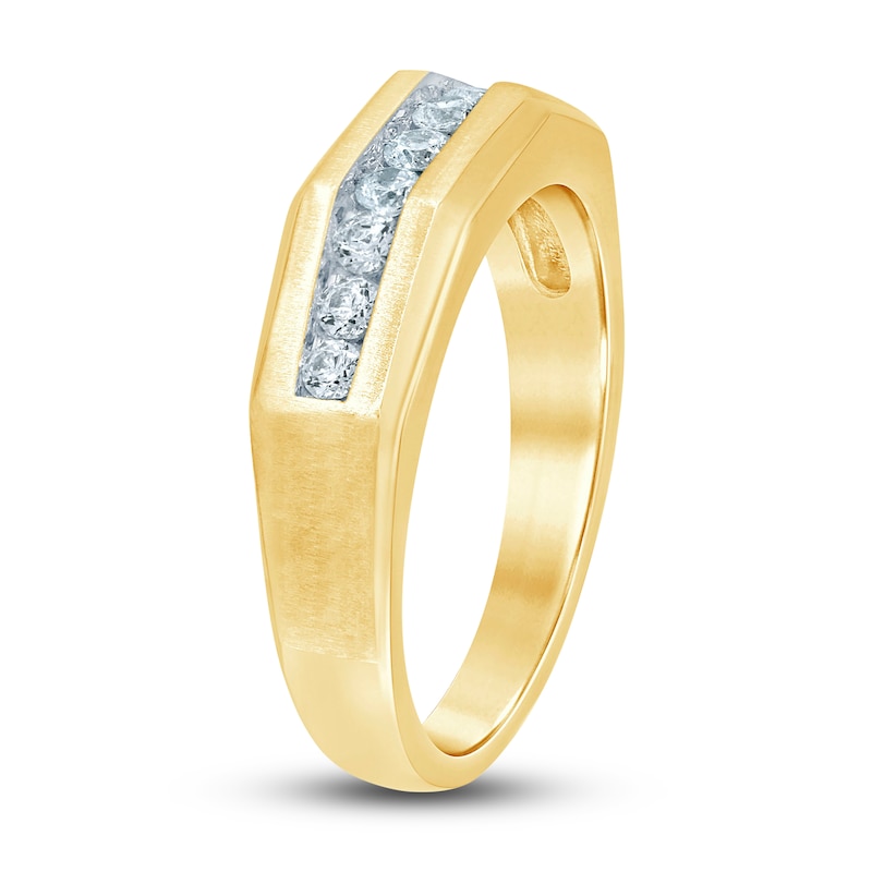 Main Image 2 of Men's Diamond Wedding Band 1/2 ct tw Round 14K Yellow Gold