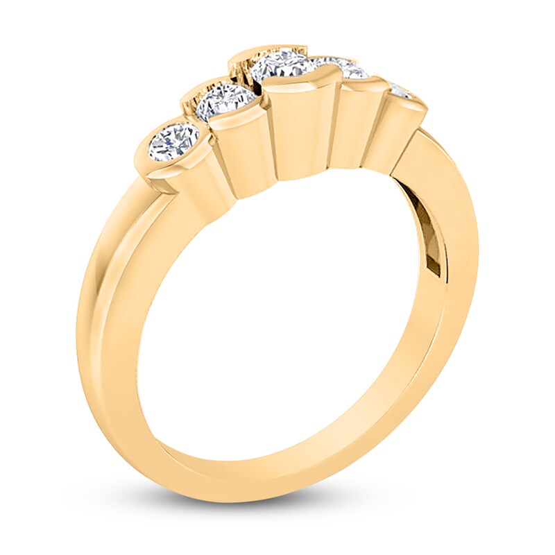 Main Image 4 of Diamond Bezel Ring 1/2 ct tw Round 14K Yellow Gold