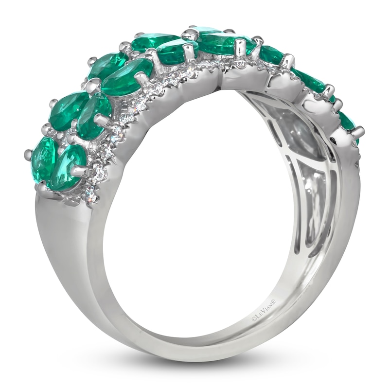 Main Image 2 of Pear-Shaped Natural Emerald & Diamond Flower Ring 3/8 ct tw Round Platinum