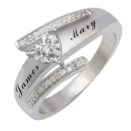 1/10 ct tw Bypass Heart Diamond Promise Ring (2 Lines)
