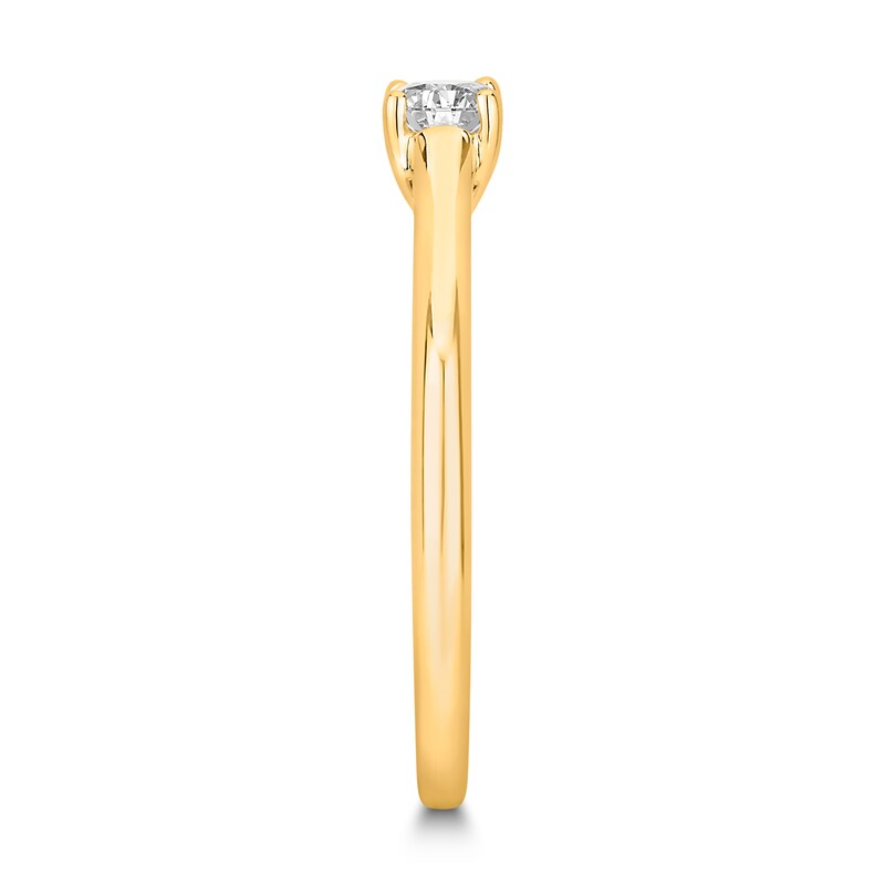Diamond Solitaire Engagement Ring 1/4 ct tw Round-cut 14K Yellow Gold (I2/I)