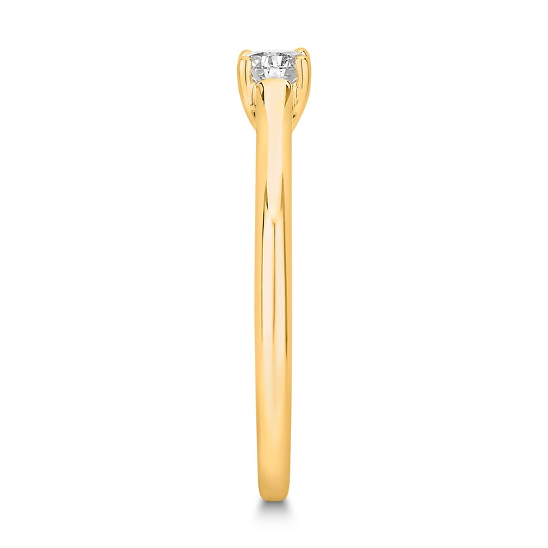 Diamond Solitaire Engagement Ring 1/5 ct tw Round-cut 14K Yellow Gold (I2/I)