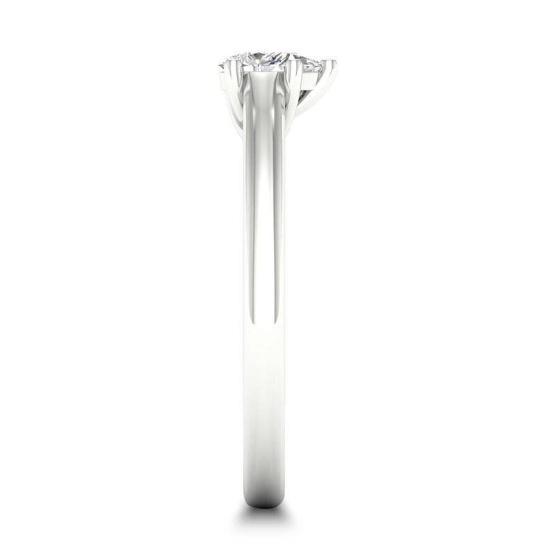 Main Image 2 of Diamond Solitaire Ring 1/4 ct tw Pear-shaped 14K White Gold (SI2/I)