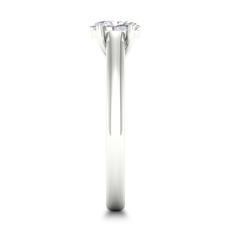 Main Image 2 of Diamond Solitaire Ring 1/2 ct tw Oval-cut Platinum (SI2/I)