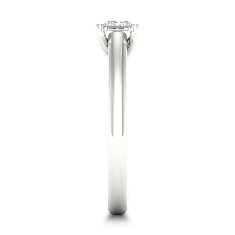 Main Image 2 of Diamond Solitaire Ring 1/2 ct tw Princess-cut Platinum (SI2/I)