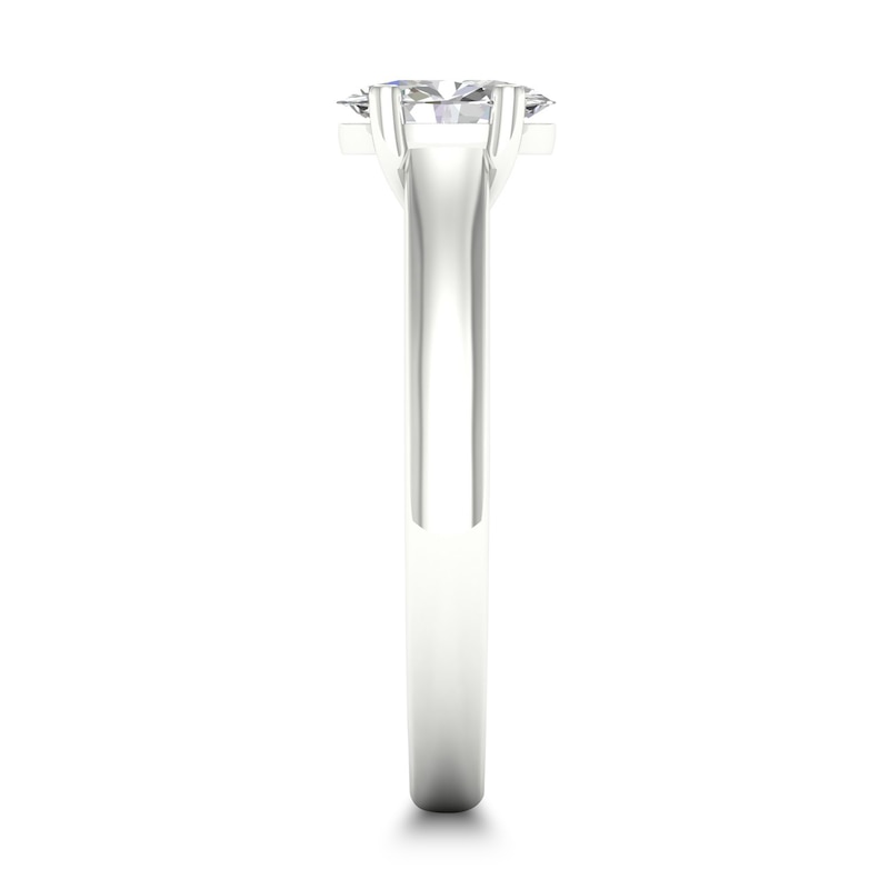 Main Image 2 of Diamond Solitaire Ring 3/4 ct tw Oval-cut 14K White Gold (SI2/I)