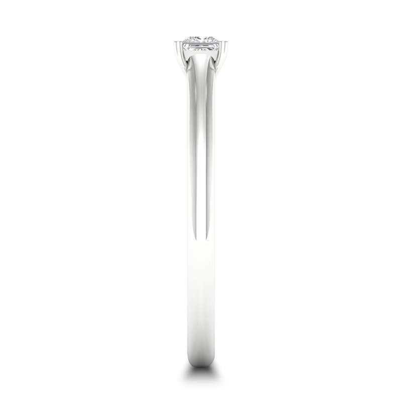 Main Image 2 of Diamond Solitaire Ring 1/6 ct tw Princess-cut Platinum (SI2/I)