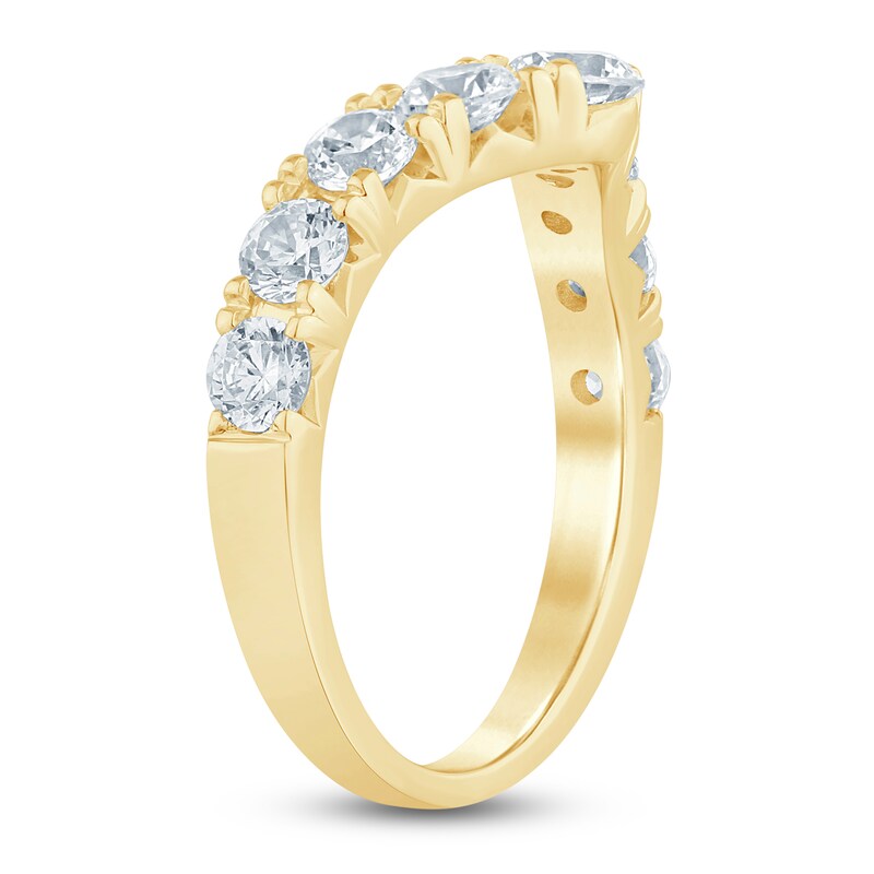 Main Image 2 of Lab-Grown Diamond Graduated Chevron Anniversary Ring 1-1/2 ct tw 14K Yellow Gold