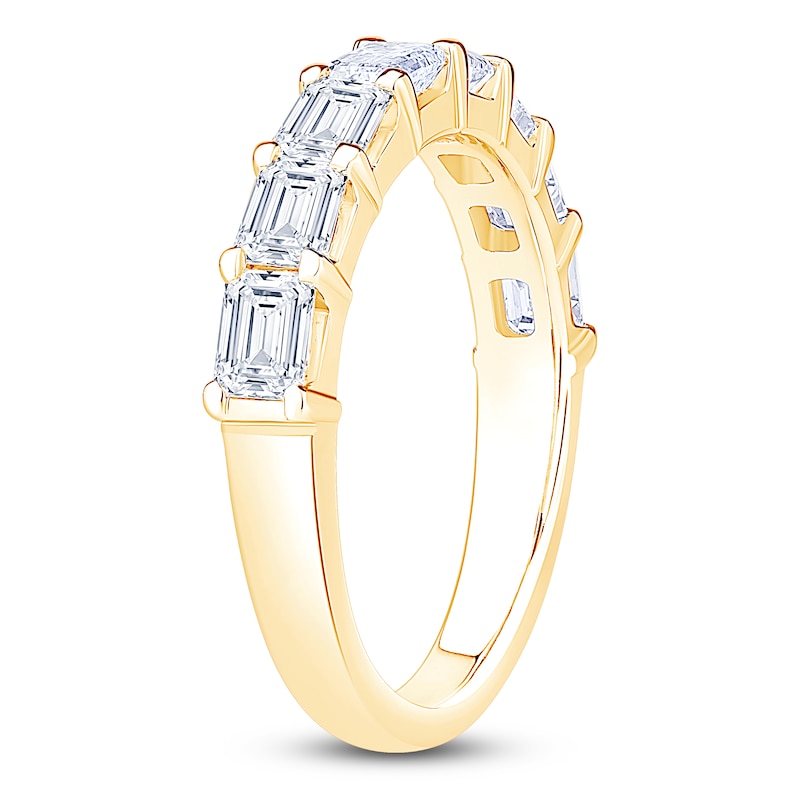 Main Image 2 of Certified Emerald-Cut Diamond Anniversary Ring 1-1/2 ct tw 18K Yellow Gold