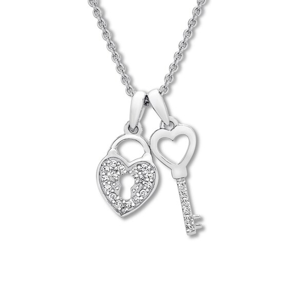 1/20 Ct.Tw. Diamond Lock and Key Pendant