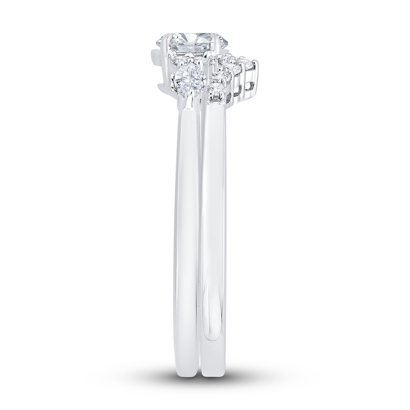 Main Image 2 of Diamond Bridal Set 5/8 ct tw Oval/Round 14K White Gold