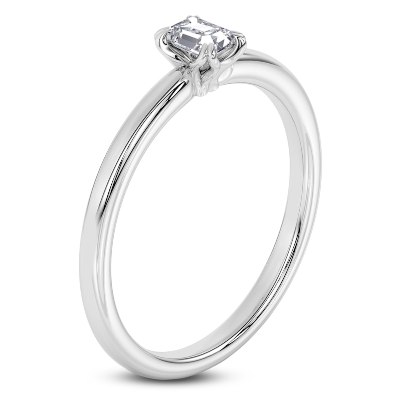 Main Image 2 of Certified Emerald-Cut Diamond Solitaire Engagement Ring 1/4 ct tw Platinum (VS2/F)