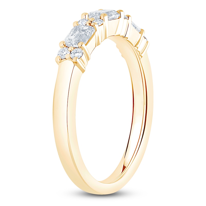 Main Image 2 of Certified Round & Emerald-Cut Diamond Wedding Band 3/4 ct tw 14K Yellow Gold