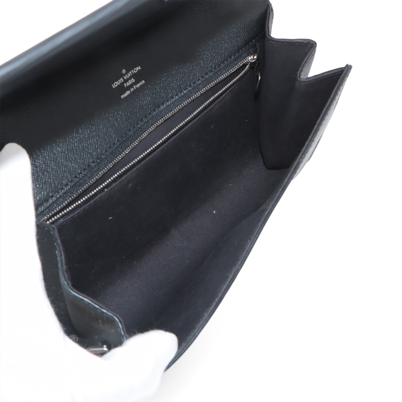 Main Image 6 of Previously Owned Louis Vuitton Clery Epi Noir M54537 (11152543536)