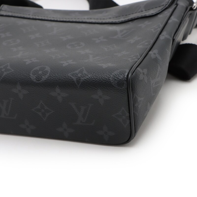 Main Image 5 of Previously Owned Louis Vuitton District PM Monogram Messenger Bag M44000 (O1Y5SQVK)