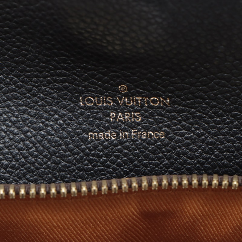 Main Image 5 of Previously Owned Louis Vuitton Manhattan Monogram Handbag M44207  (W31O4ZEI)