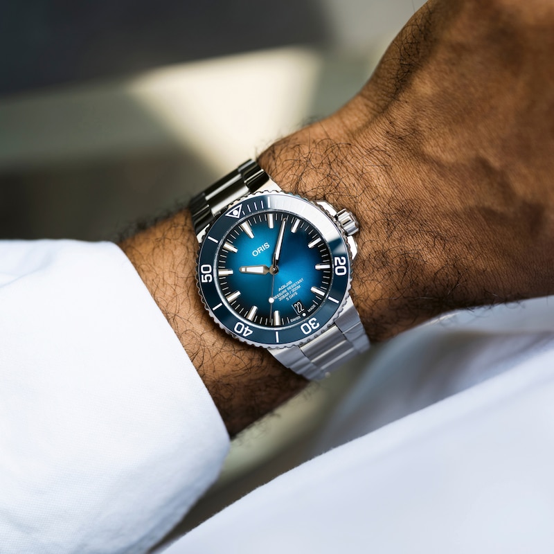 Main Image 4 of Oris Aquis Date Men's Watch 01 400 7763 4135-07 8 24 09PEB