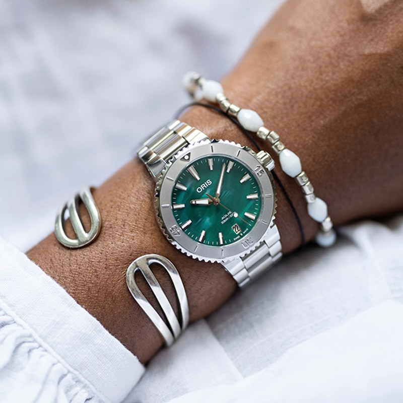 Main Image 4 of Oris Aquis Date Automatic Women's Watch 73377704137