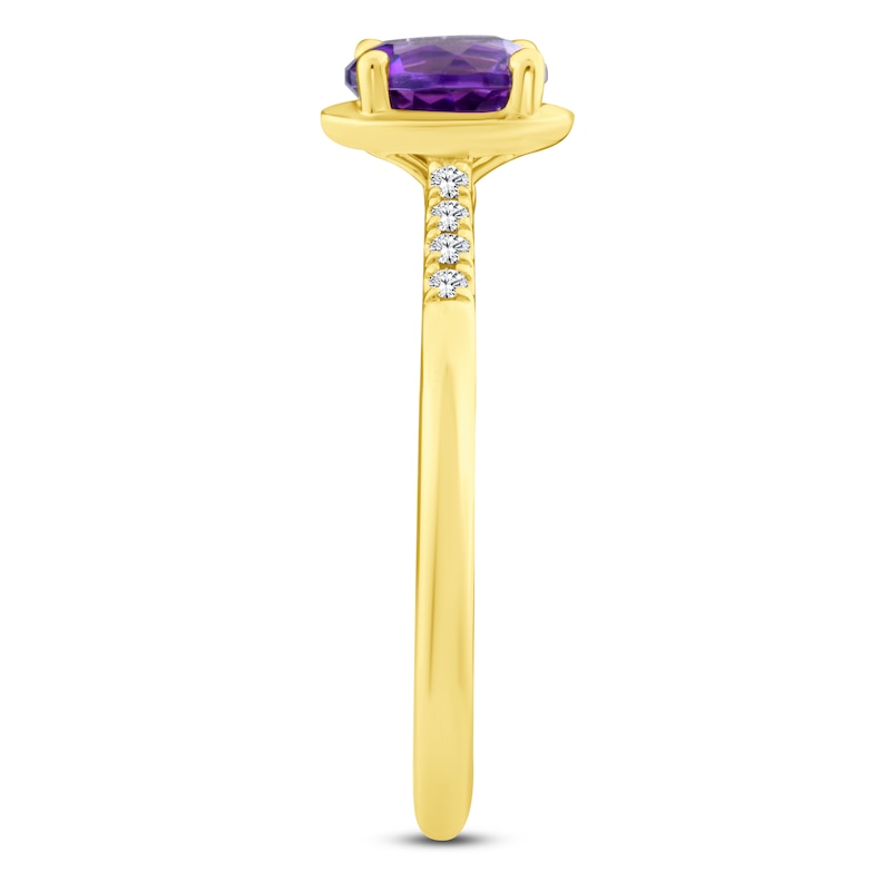Main Image 3 of Natural Amethyst & Diamond Ring 1/20 ct tw 10K Yellow Gold
