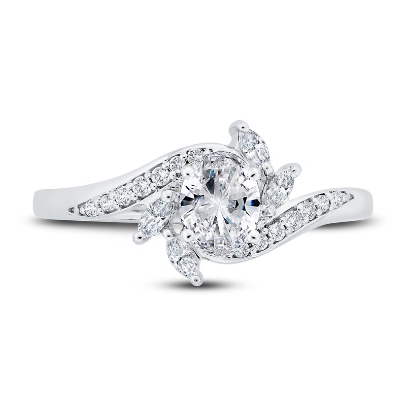 Main Image 4 of Diamond Engagement Ring 5/8 ct tw Oval/Round 14K White Gold