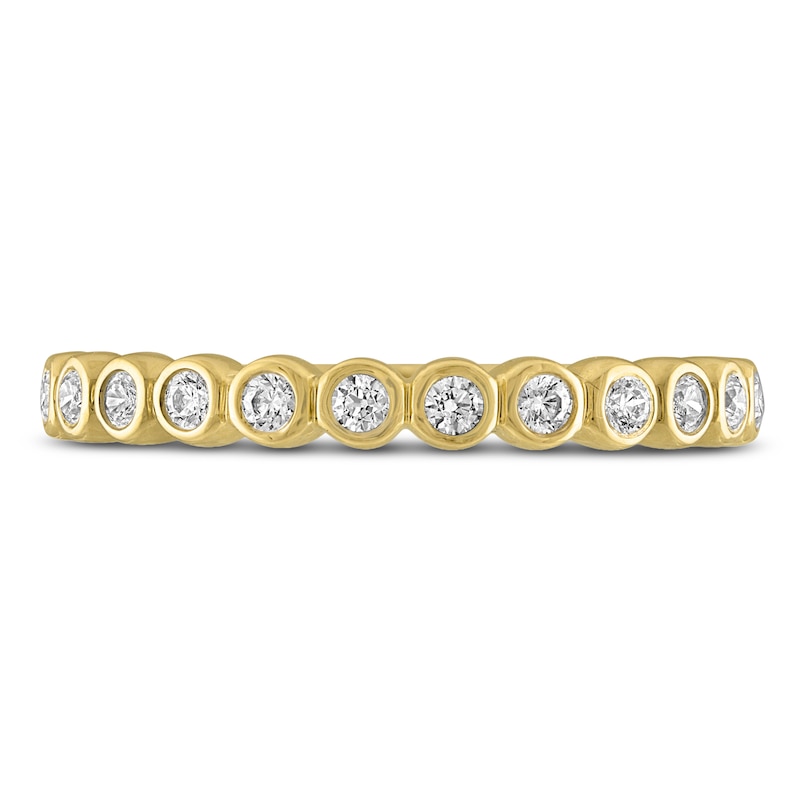Main Image 3 of Diamond Bezel Wedding Band 1/4 ct tw 14K Yellow Gold 2.7mm