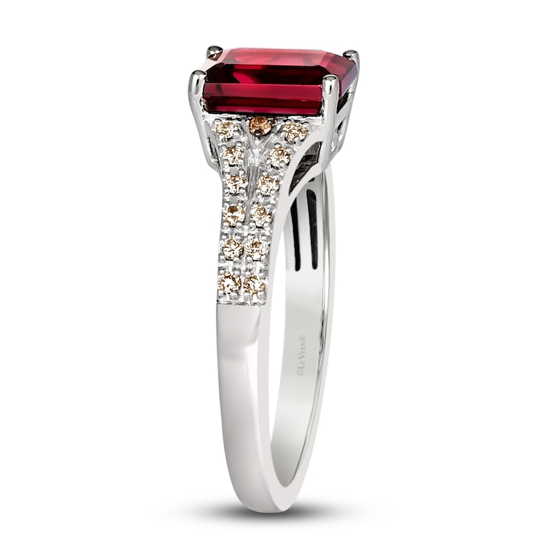 Main Image 4 of Le Vian Natural Garnet Ring 1/6 ct tw Diamonds 14K Vanilla Gold