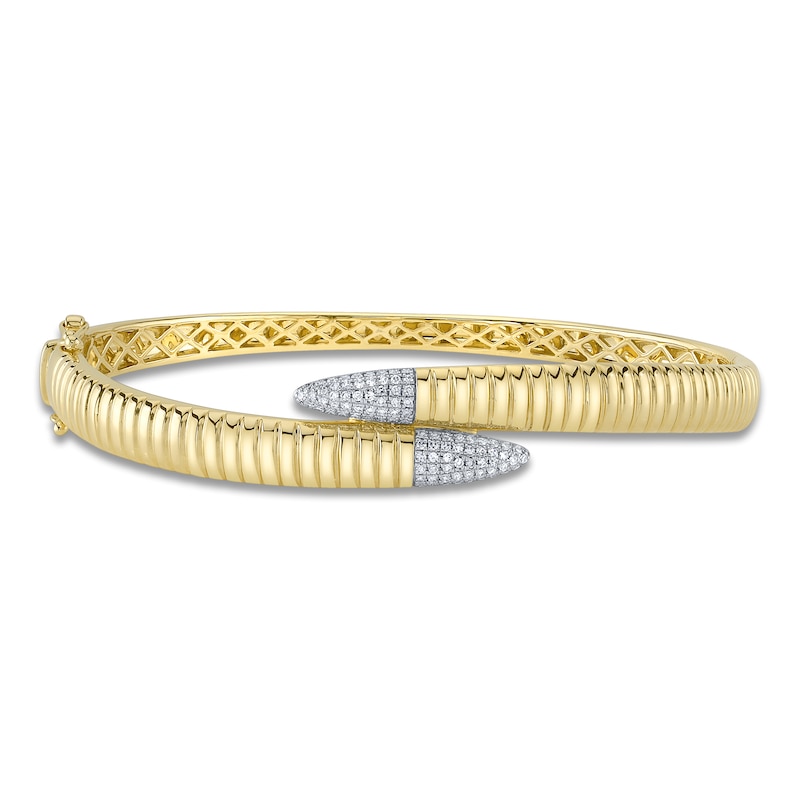 Shy Creation Diamond Tapered Bypass Bangle Bracelet 1/5 ct tw 14K Yellow Gold SC55026048RDZS