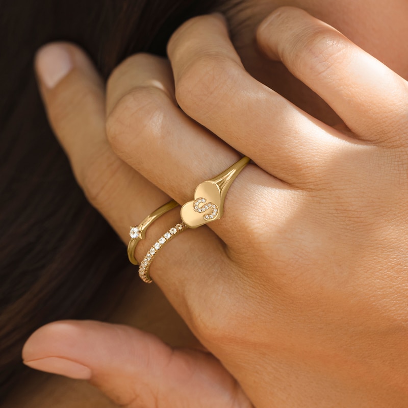 Main Image 5 of Juliette Maison Diamond Initial Heart Signet Ring 1/15 ct tw Round 10K Yellow Gold