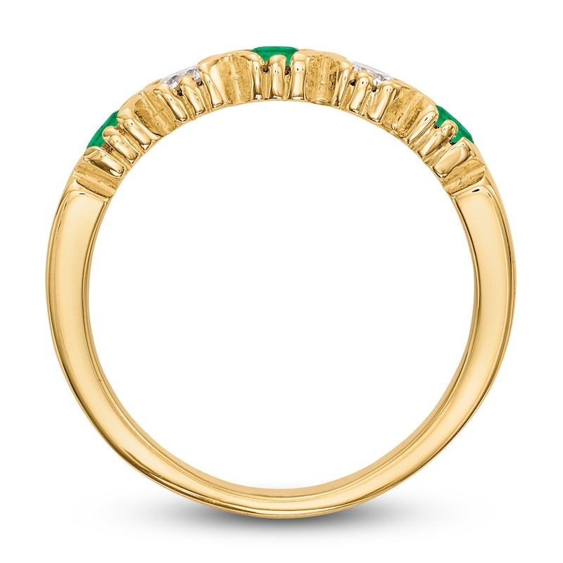 Main Image 2 of Natural Emerald Wedding Band 1/10 ct tw Round 14K Yellow Gold