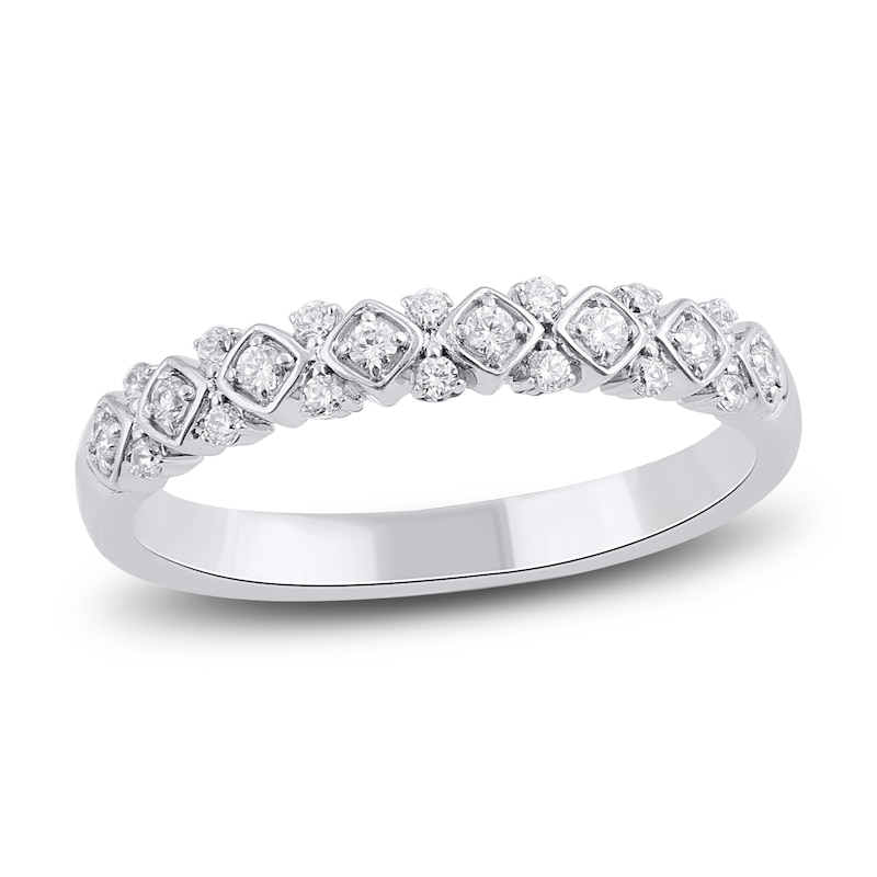 Main Image 3 of Round & Baguette-Cut Diamond Bridal Set 7/8 ct tw 14K White Gold