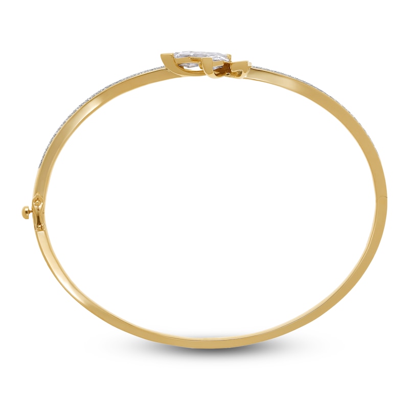 Main Image 2 of J'Lure Kite Step-Cut Lab-Grown Diamond Three-Stone Bangle Bracelet 2-1/3 ct tw 14K Yellow Gold