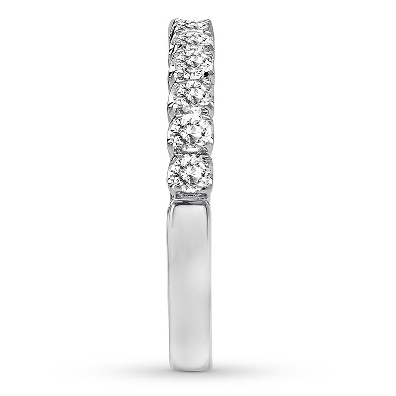 Main Image 3 of Diamond Wedding Band 1/2 carat tw Round 14K White Gold