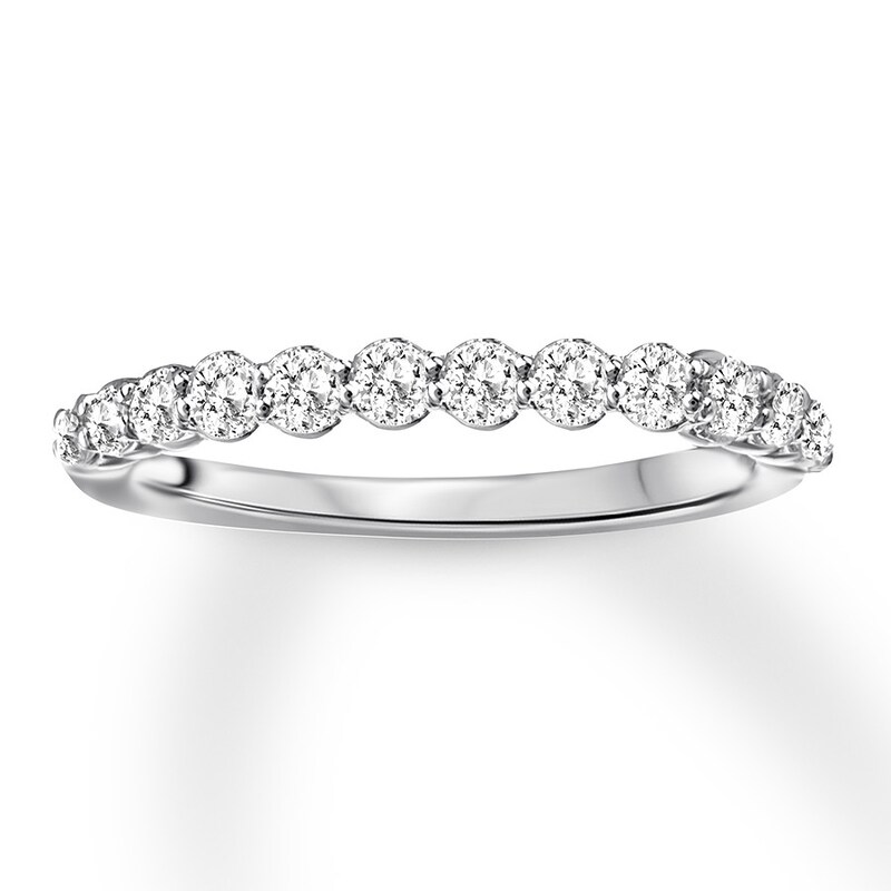Main Image 1 of Diamond Wedding Band 1/4 carat tw Round 14K White Gold