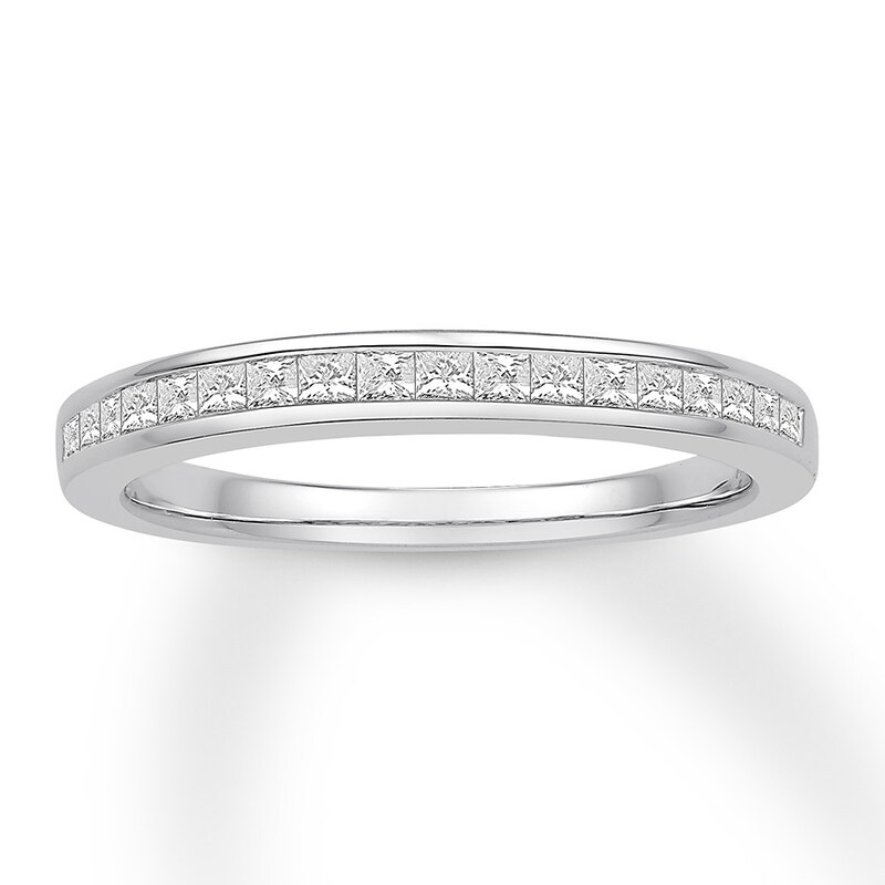 Main Image 1 of Colorless Diamond Wedding Band 1/2 ct tw Princess-cut 14K Gold