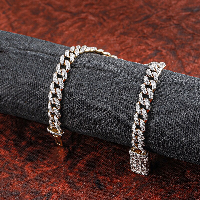 Diamond Cuban Link Bracelet 2-1/2 ct tw Round/Baguette 10K Yellow Gold 7"