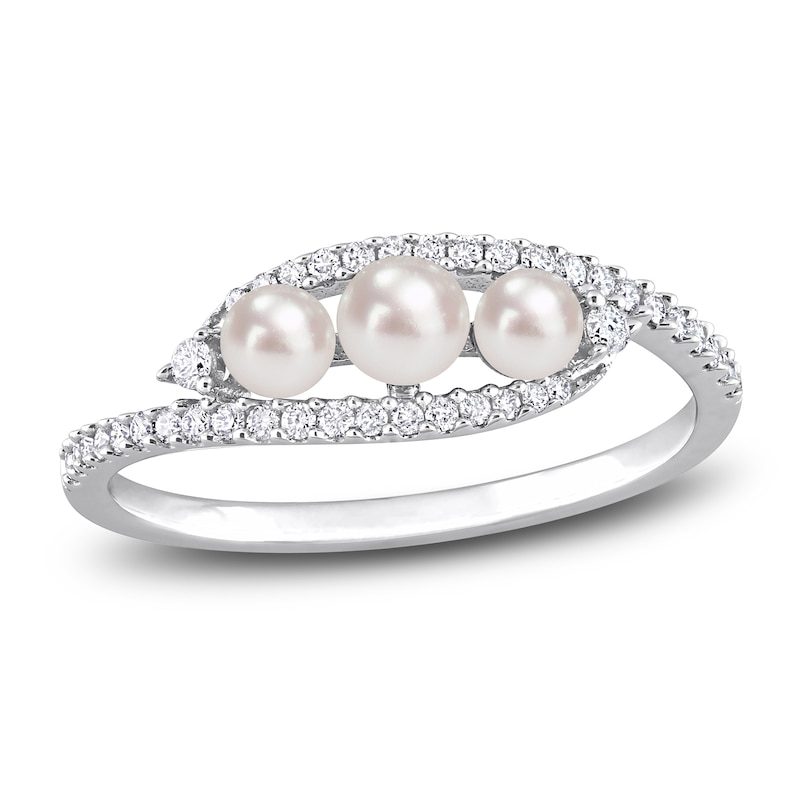 Main Image 1 of Freshwater Cultured Pearl Ring 1/5 ct tw Diamonds 14K White Gold