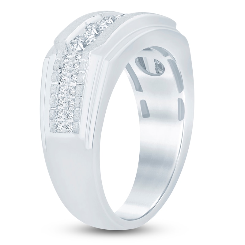 Main Image 2 of Men's Lab-Grown Diamond Five-Stone Ring 1 ct tw 14K White Gold