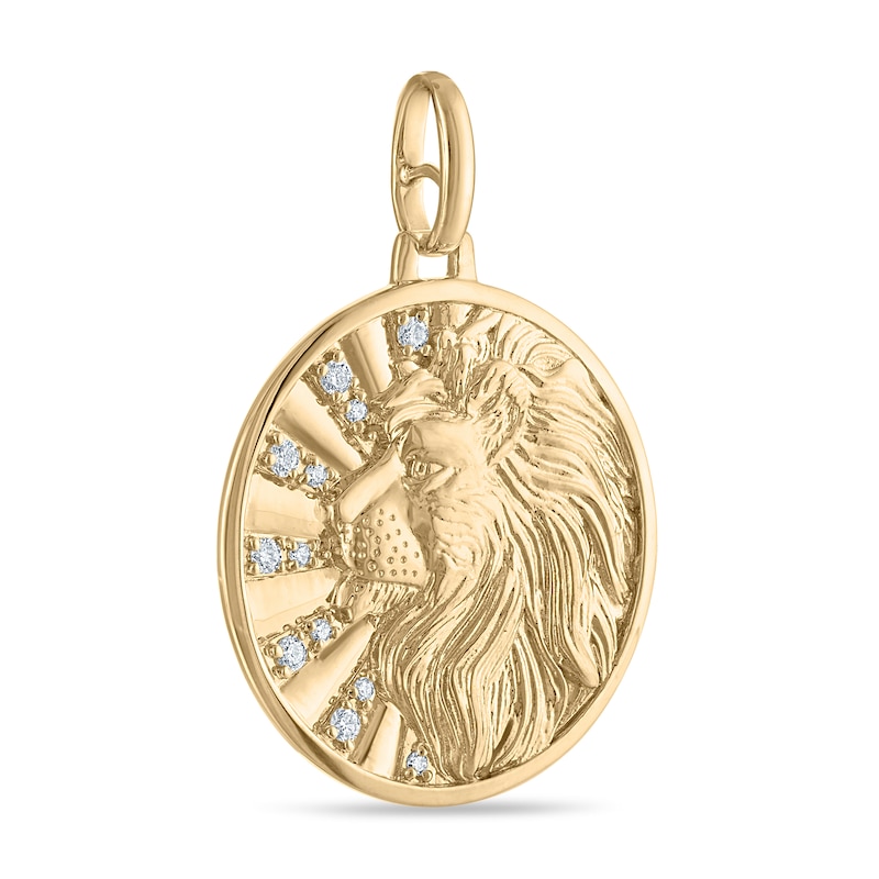 Main Image 2 of Men's Diamond Lion Medallion Charm 1/6 ct tw 10K Yellow Gold