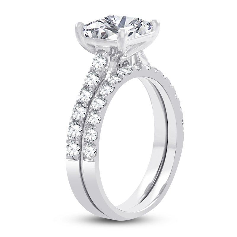 Main Image 2 of Lab-Grown Diamond Bridal Set 3 ct tw Princess/Round 14K White Gold