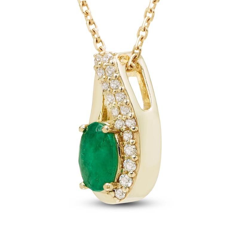 Main Image 2 of Oval-Cut Natural Emerald & Diamond Necklace 1/15 ct tw 10K Yellow Gold 18"